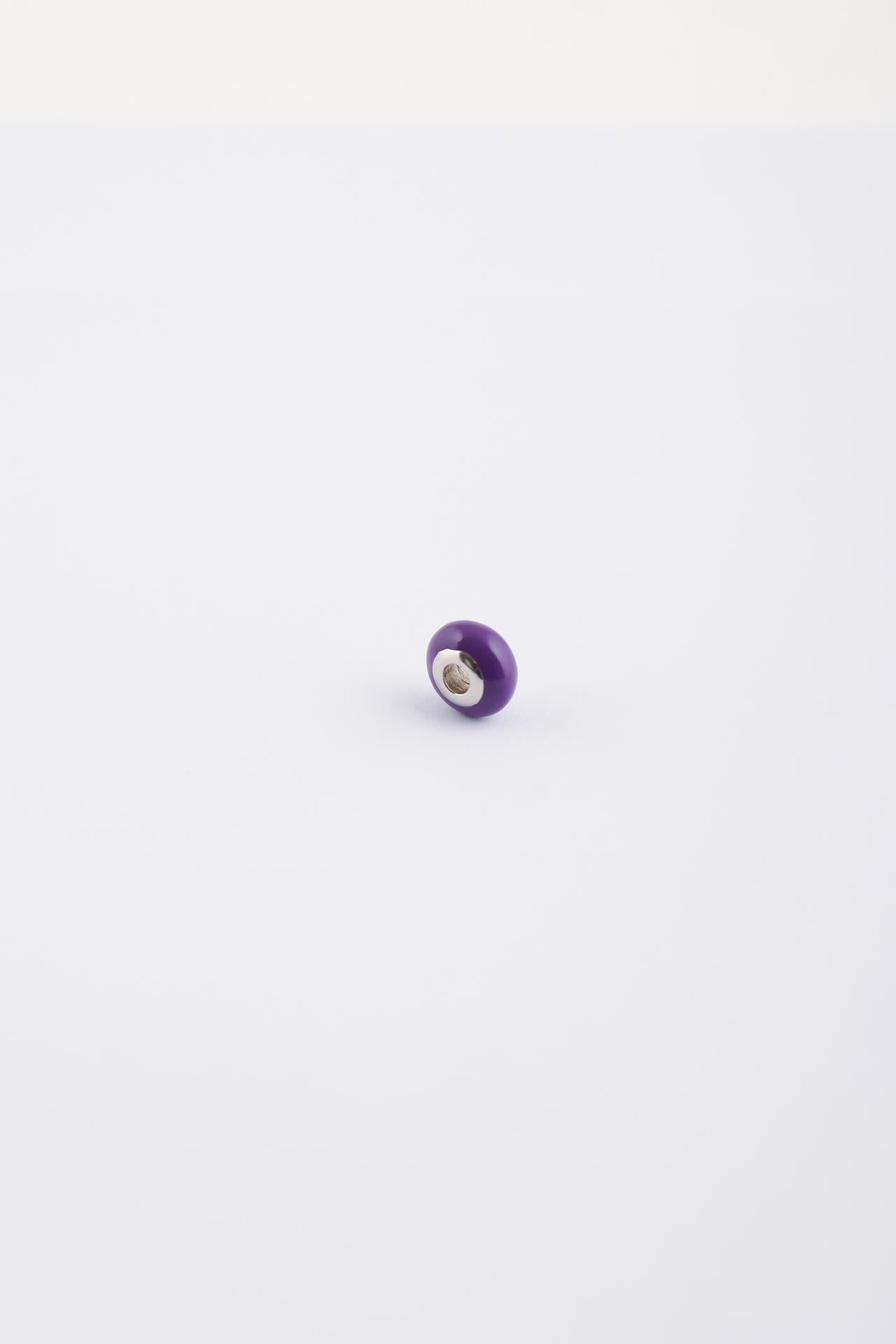 Charm acciaio viola